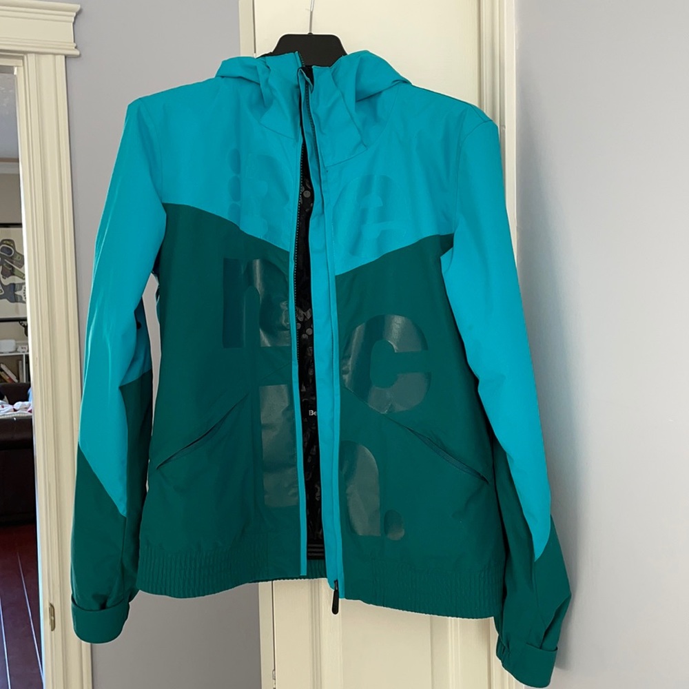 Bench women’s waterproof coat